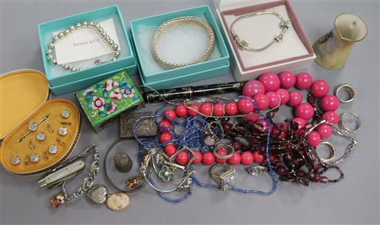 Assorted jewellery including Tiffany, Pandora etc, together with and pen and Royal Worcester jug.